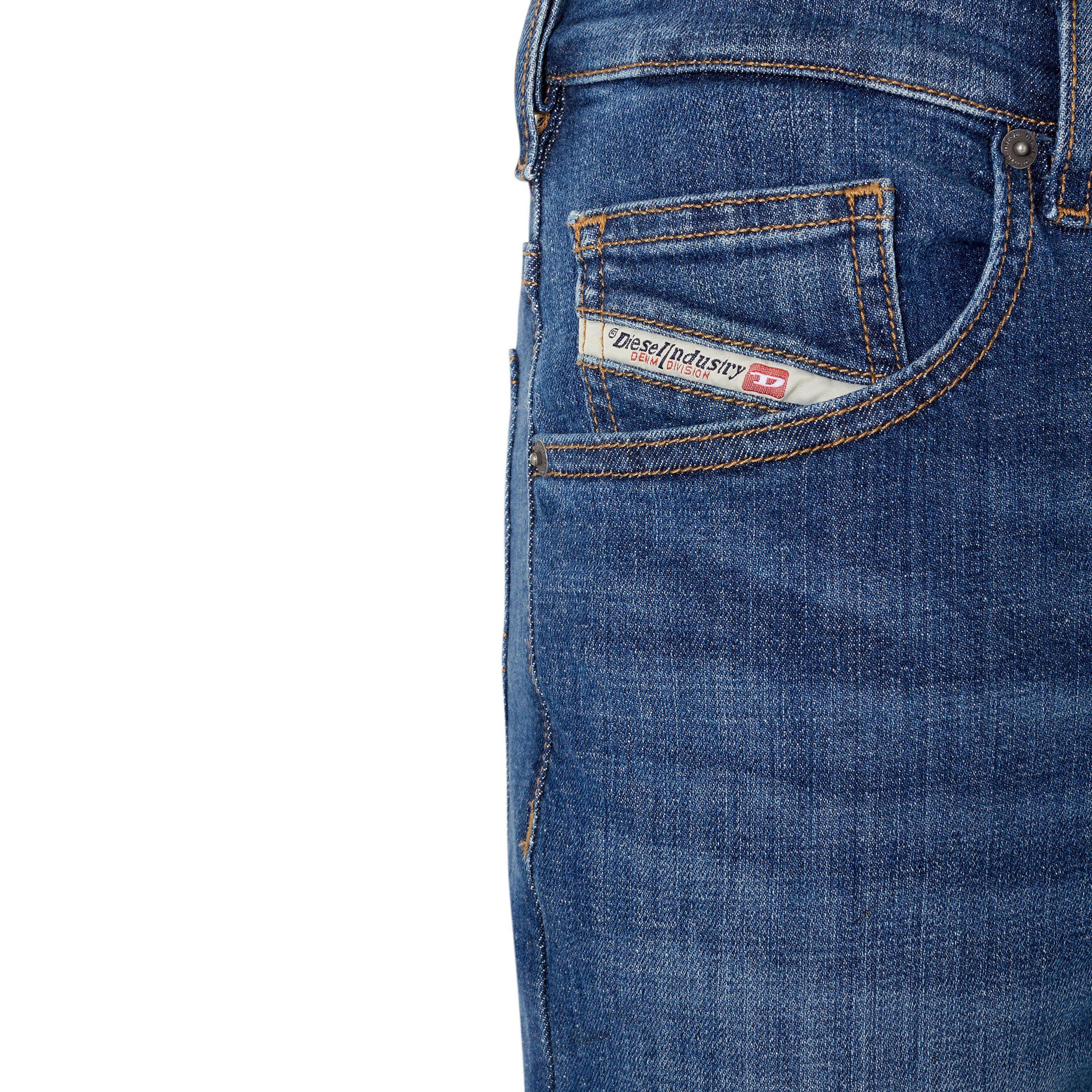 D Yennox Tapered Jeans