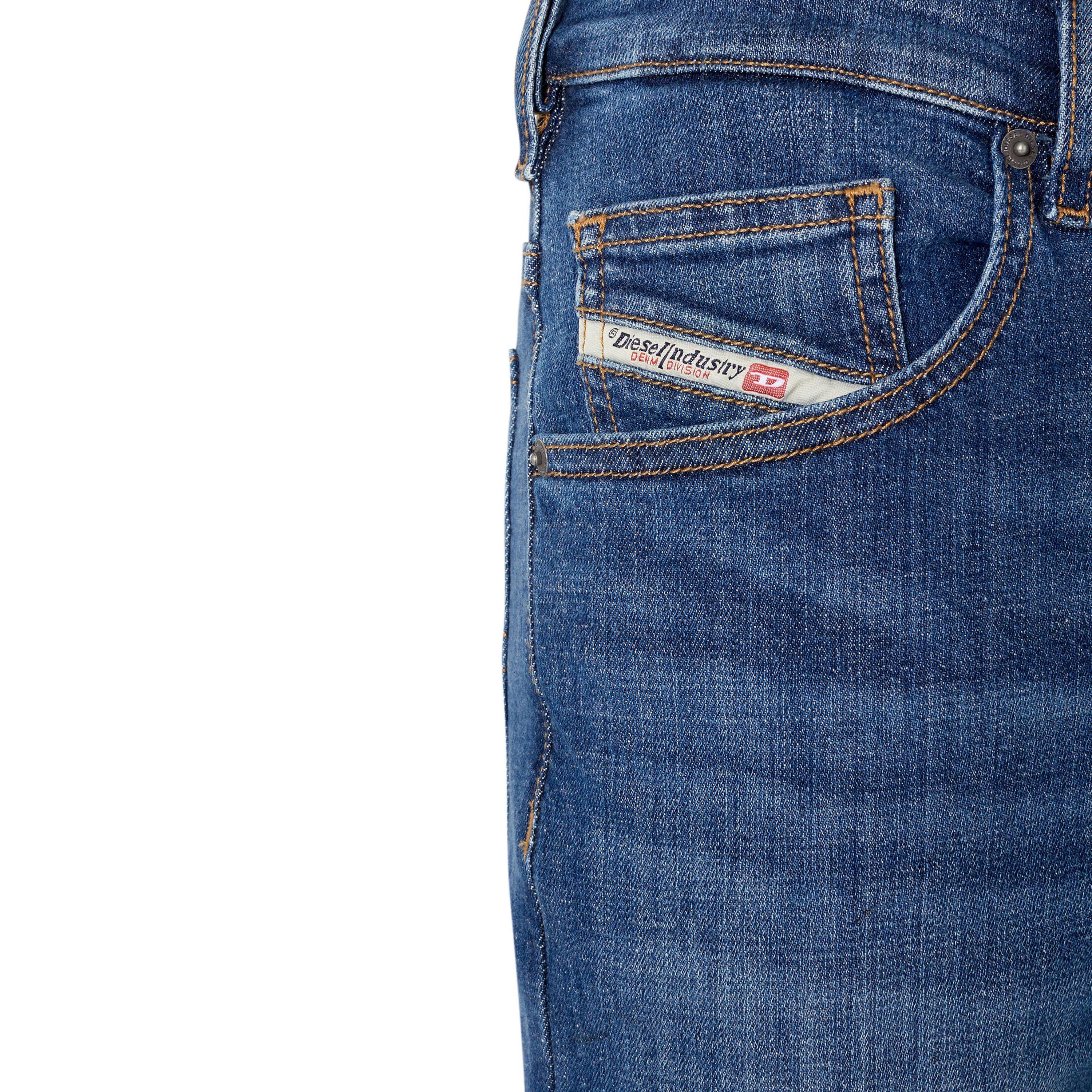 D Yennox Tapered Jeans