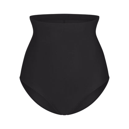 Skims Body Core Sculpt Butt Lifting Brief