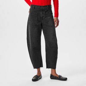 Curved Tapered Jeans