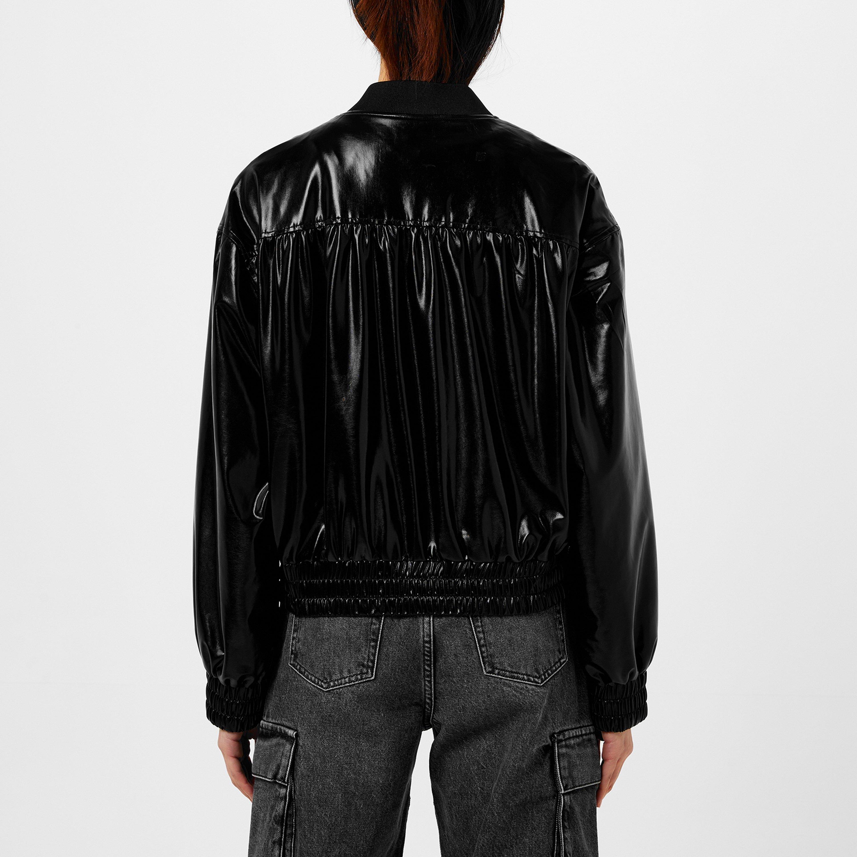 Hugo Asiri-1 10257080 01