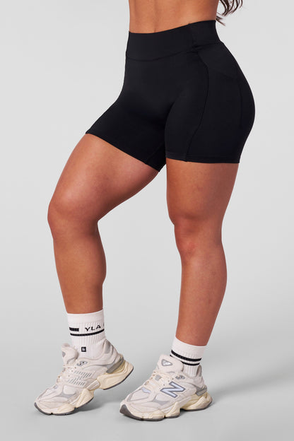 W172 Nova Shorts