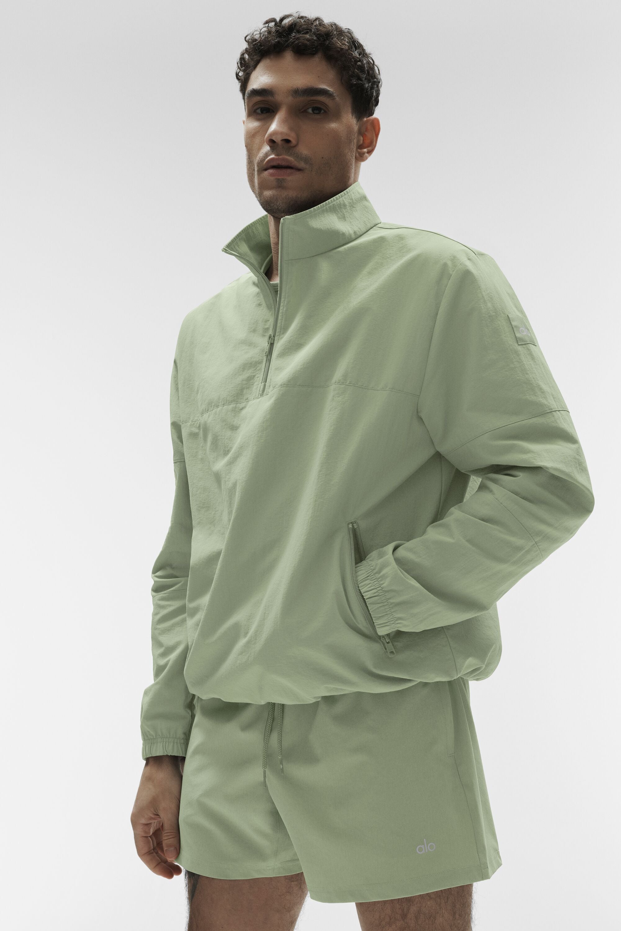 Light Weight Takeaway Track Pullover