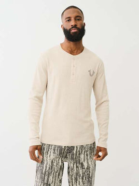 LOGO LONG SLEEVE RIBBED HENLEY TEE