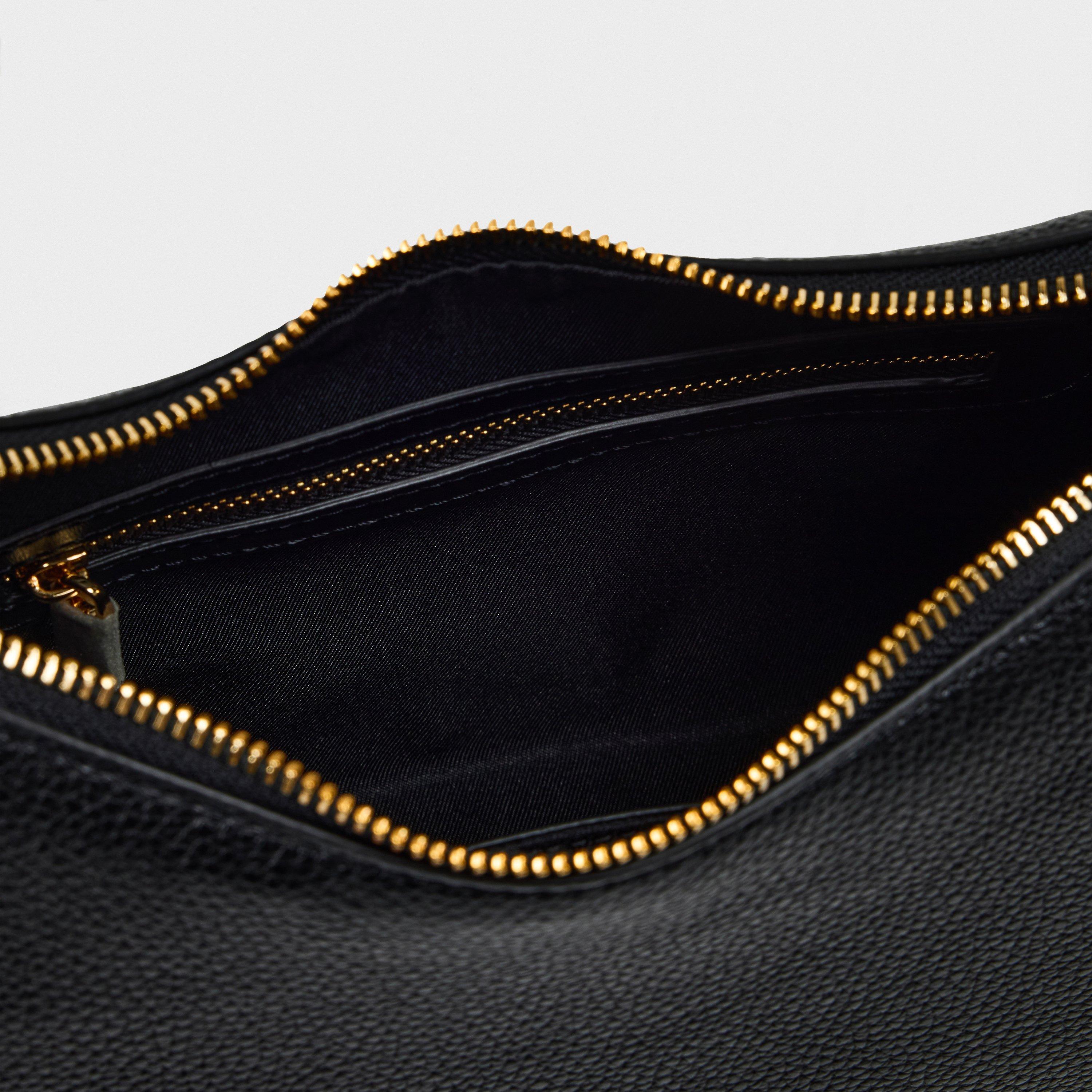 Giant Shoulder Bag