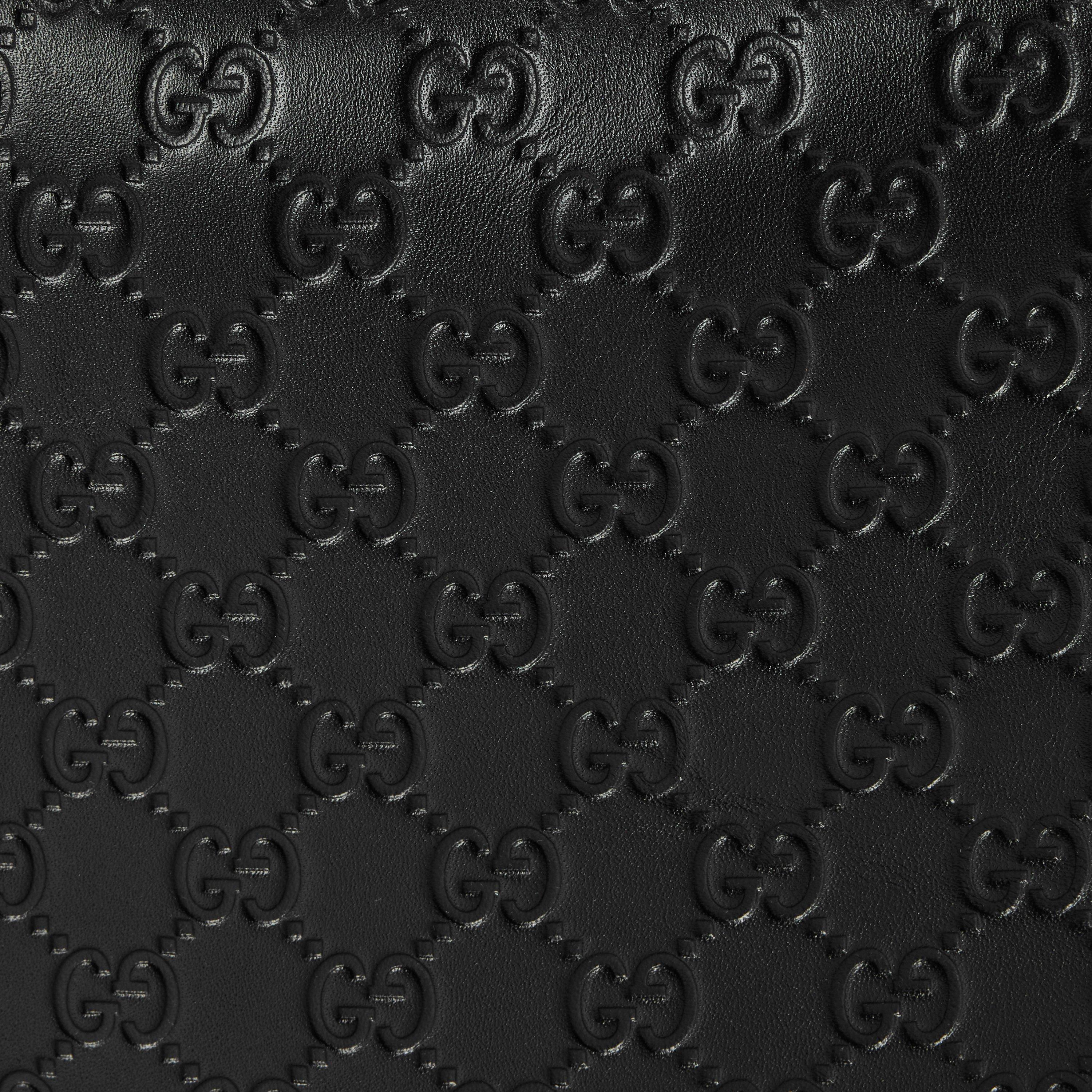 GG Emblem Shoulder Bag