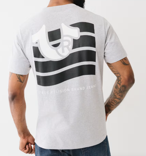 HORSESHOE FLAG PRINT TEE