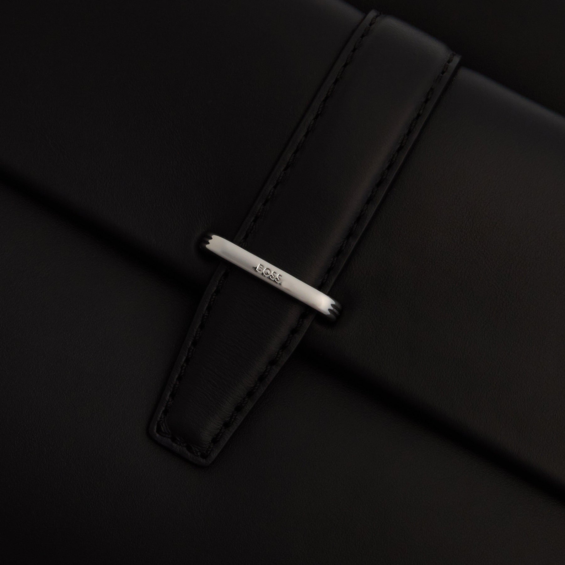 Alaric Doc Case Shoulder Bag