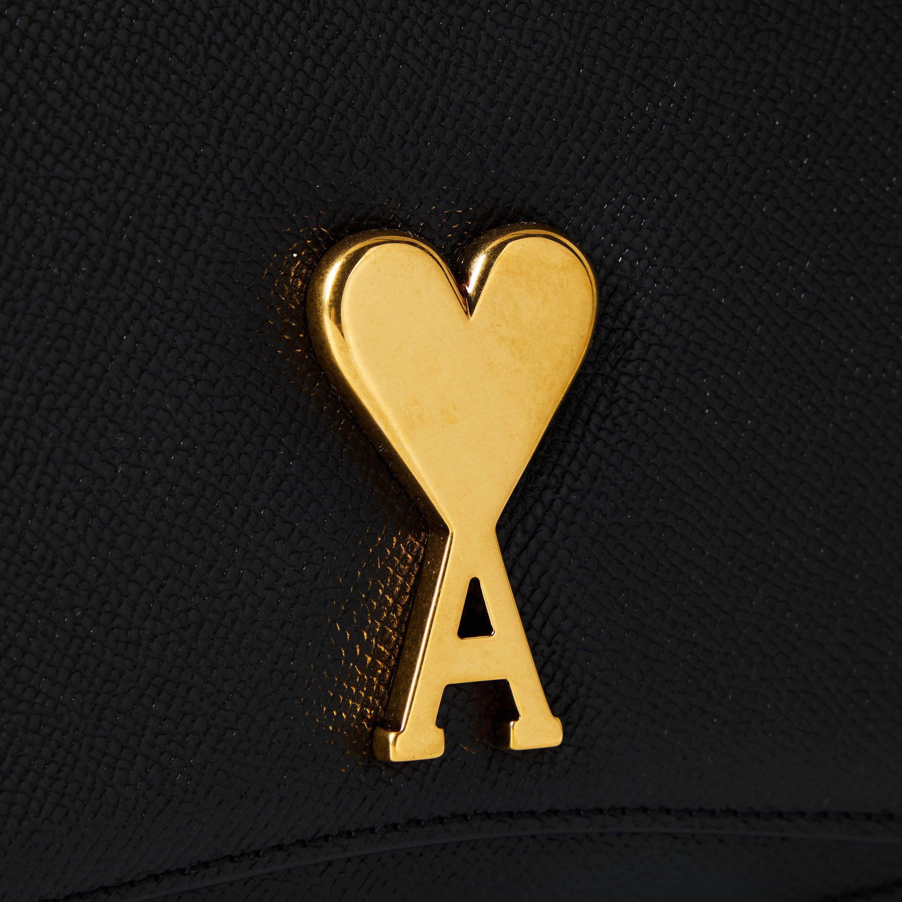 Ami De Coeur Grained Shoulder Bag