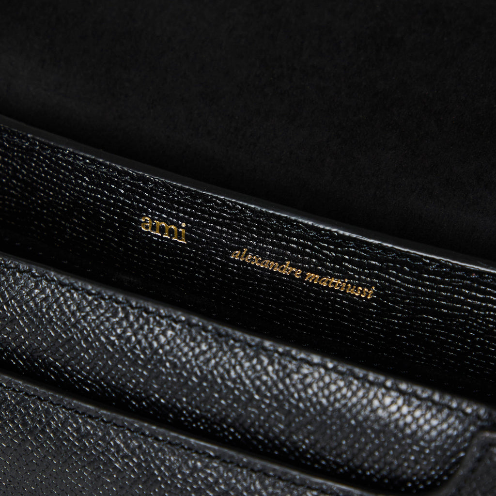 Ami De Coeur Grained Shoulder Bag