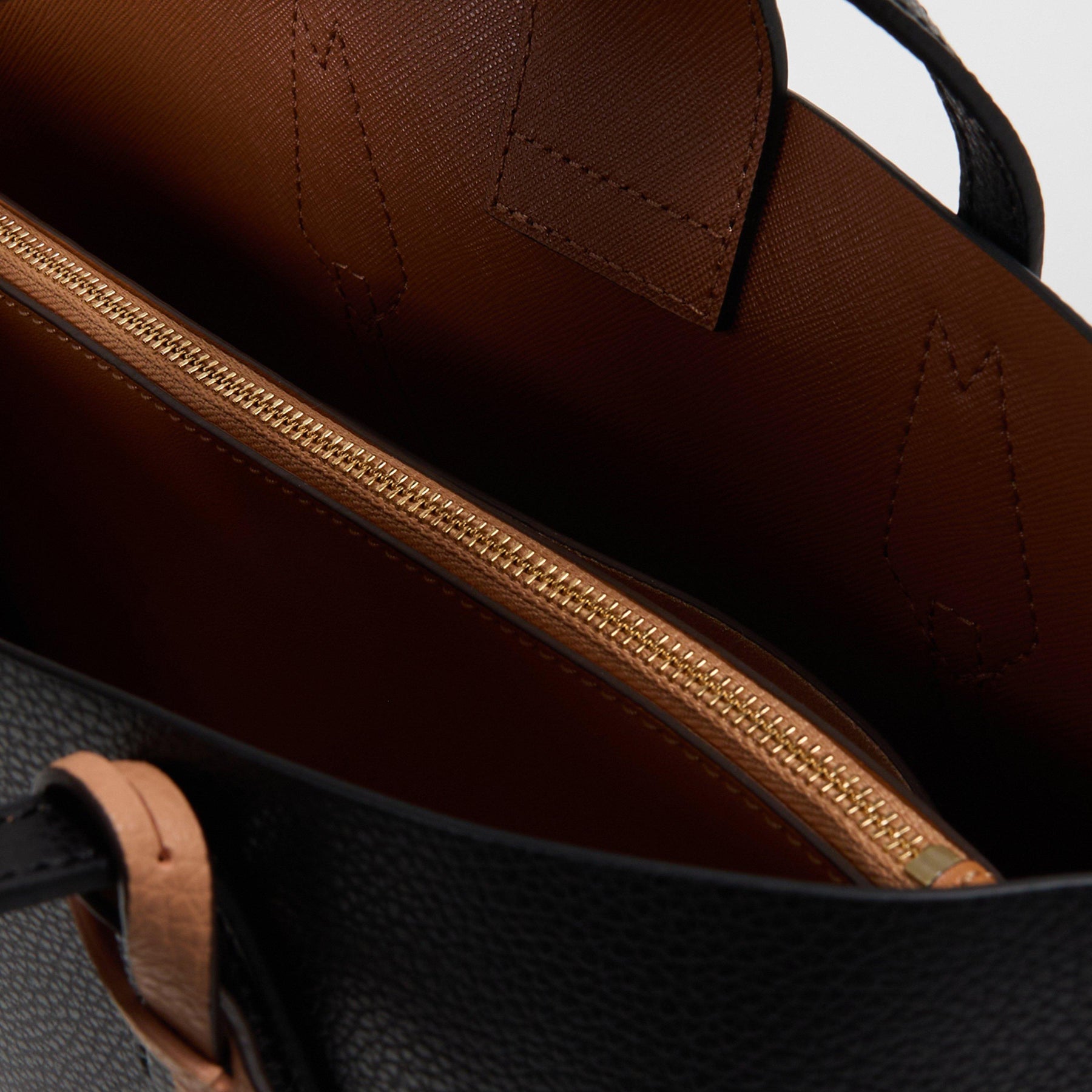 Tory Perry Small Bg Ld99