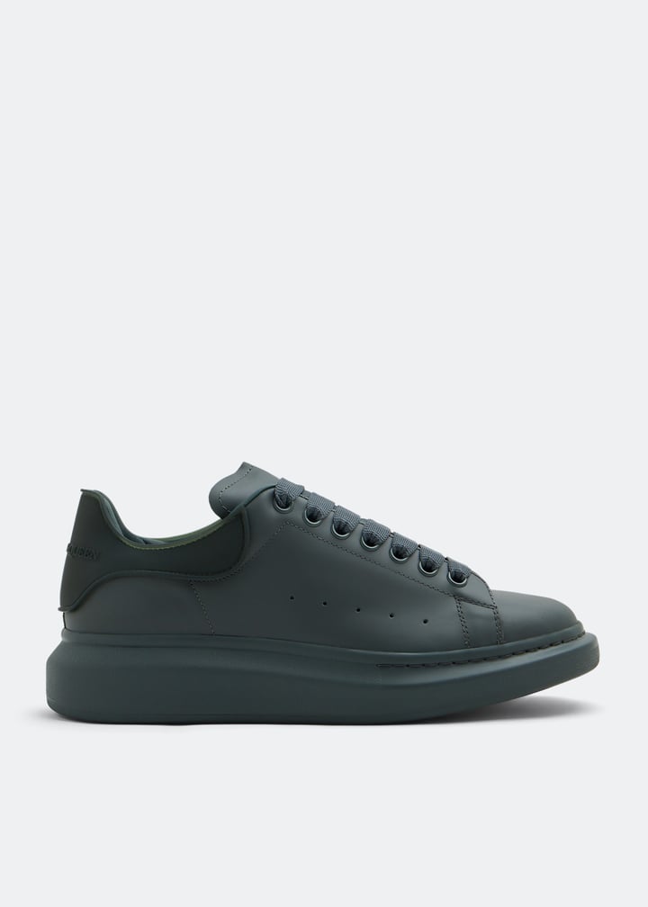Oversized sneakers