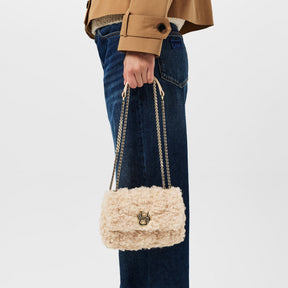 B Icon Shoulder Bag