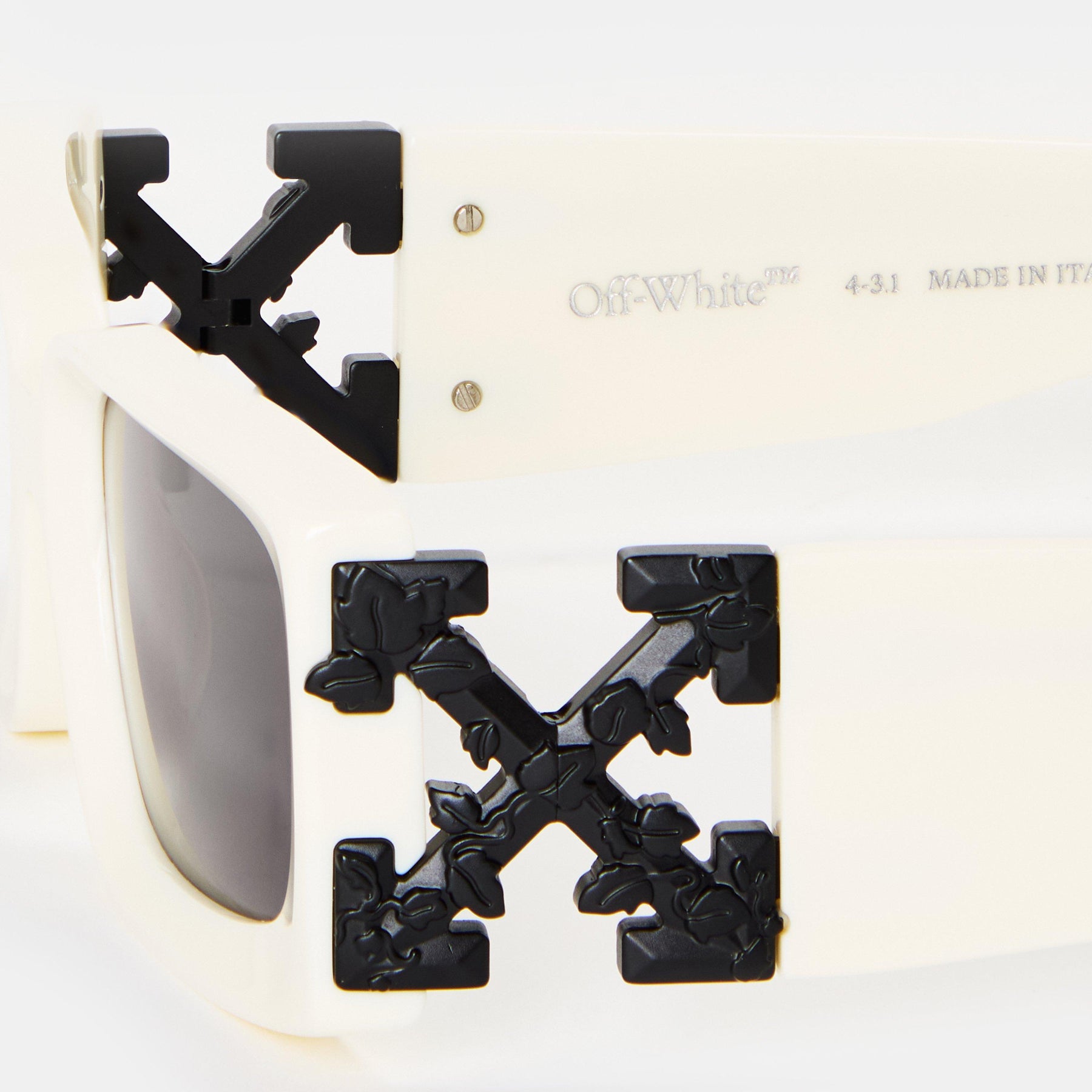 Women's Roma Sunglasses, Iconic Four Arrows