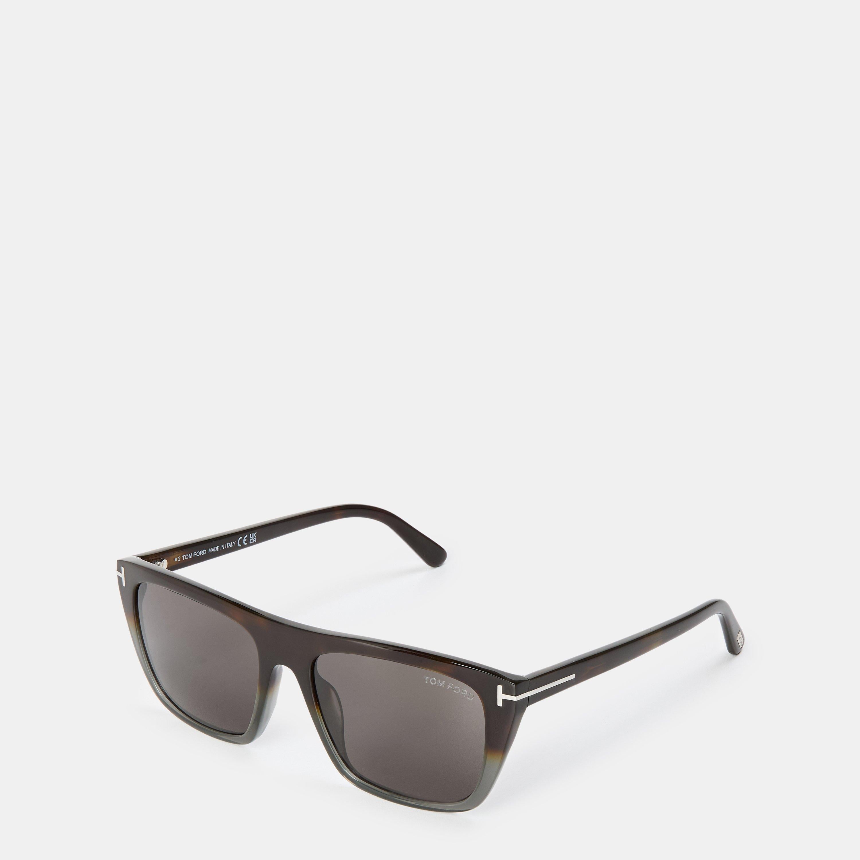 Metal Accent Wayfarer Sunglasses
