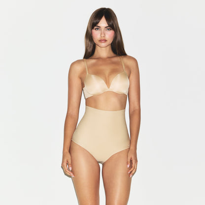 Skims Body Core Sculpt Butt Lifting Brief
