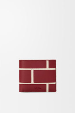 Bifold wallet in classic calfskin