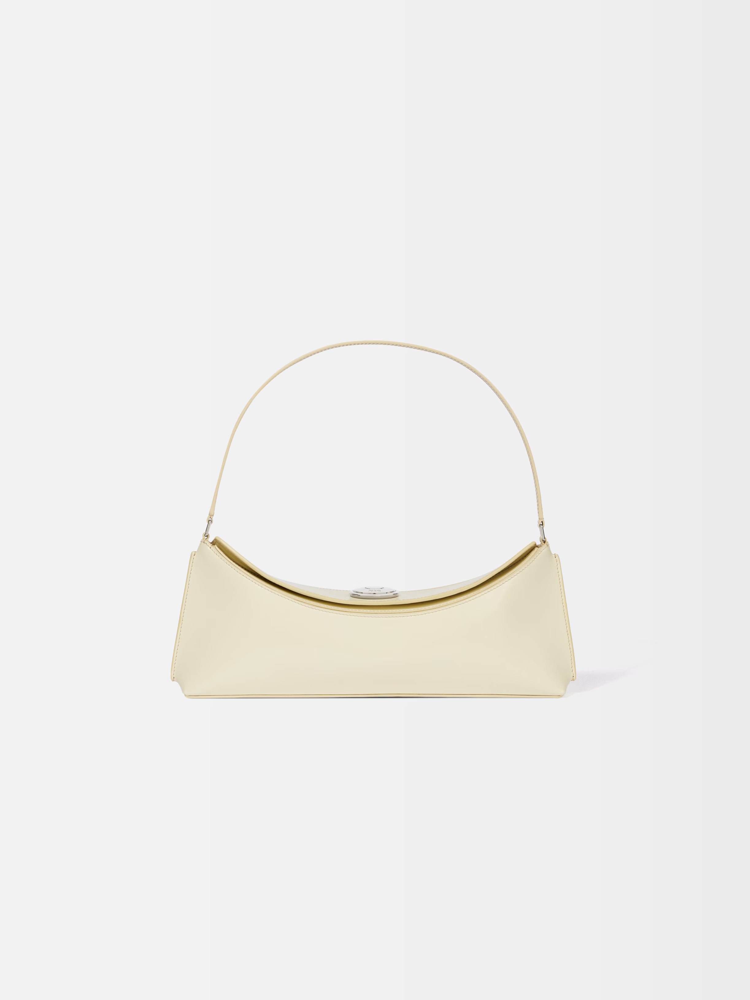The Ovalo clutch Folded shoulder bag.