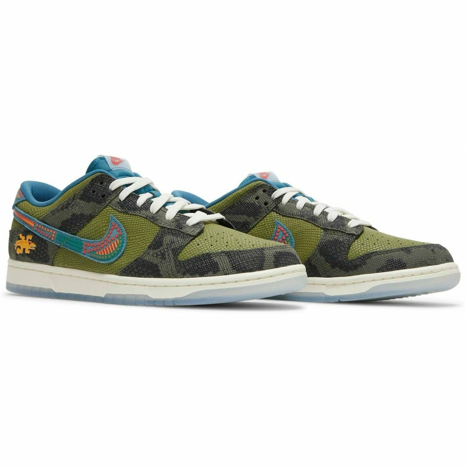Nike Dunk Low 'SiEMPRE Familia'