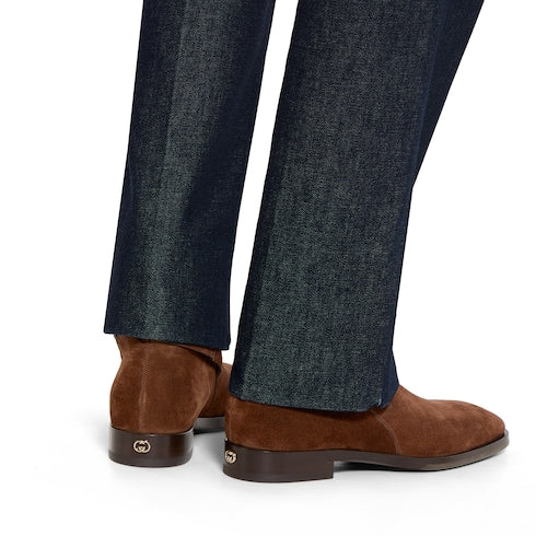 Men's boot with buckle