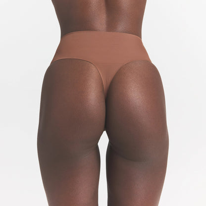 Smoothing Intimates High-waisted Thong