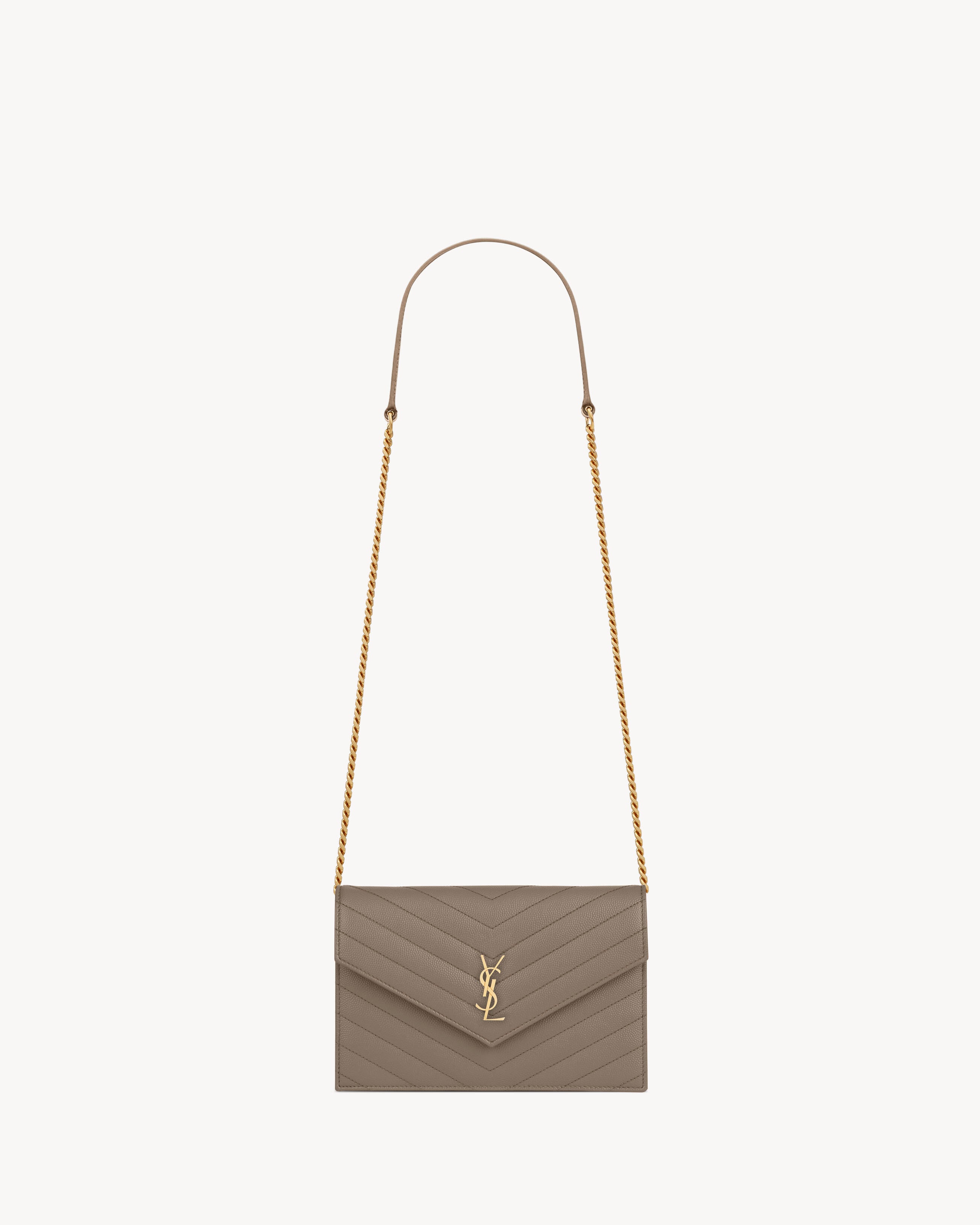 CASSANDRE Envelope Chain Wallet in Grain De Poudre leather