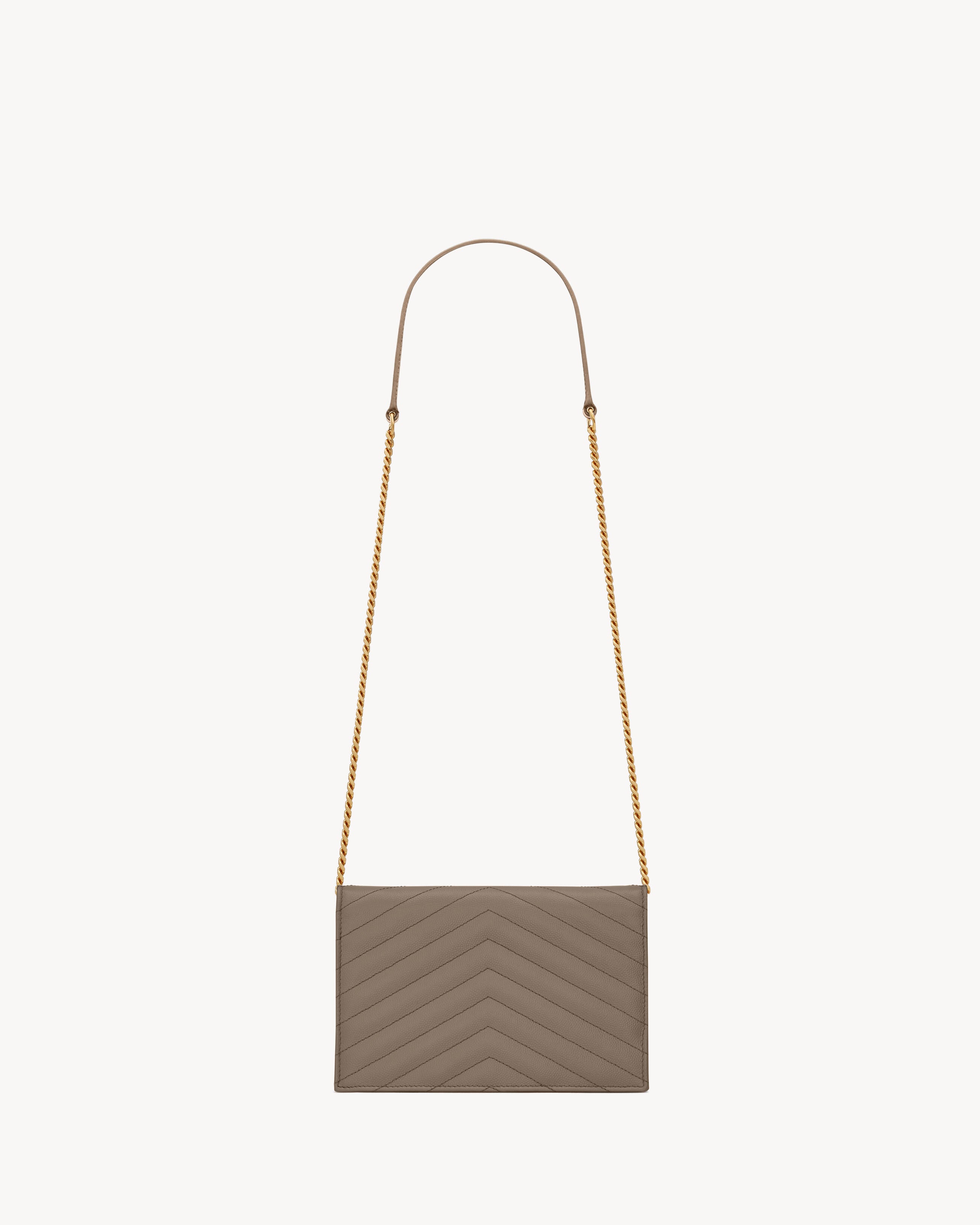 CASSANDRE Envelope Chain Wallet in Grain De Poudre leather