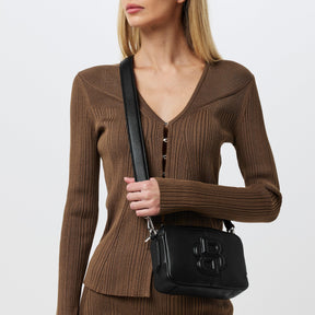 Women's Anett Premium Grained Crossbody Bag