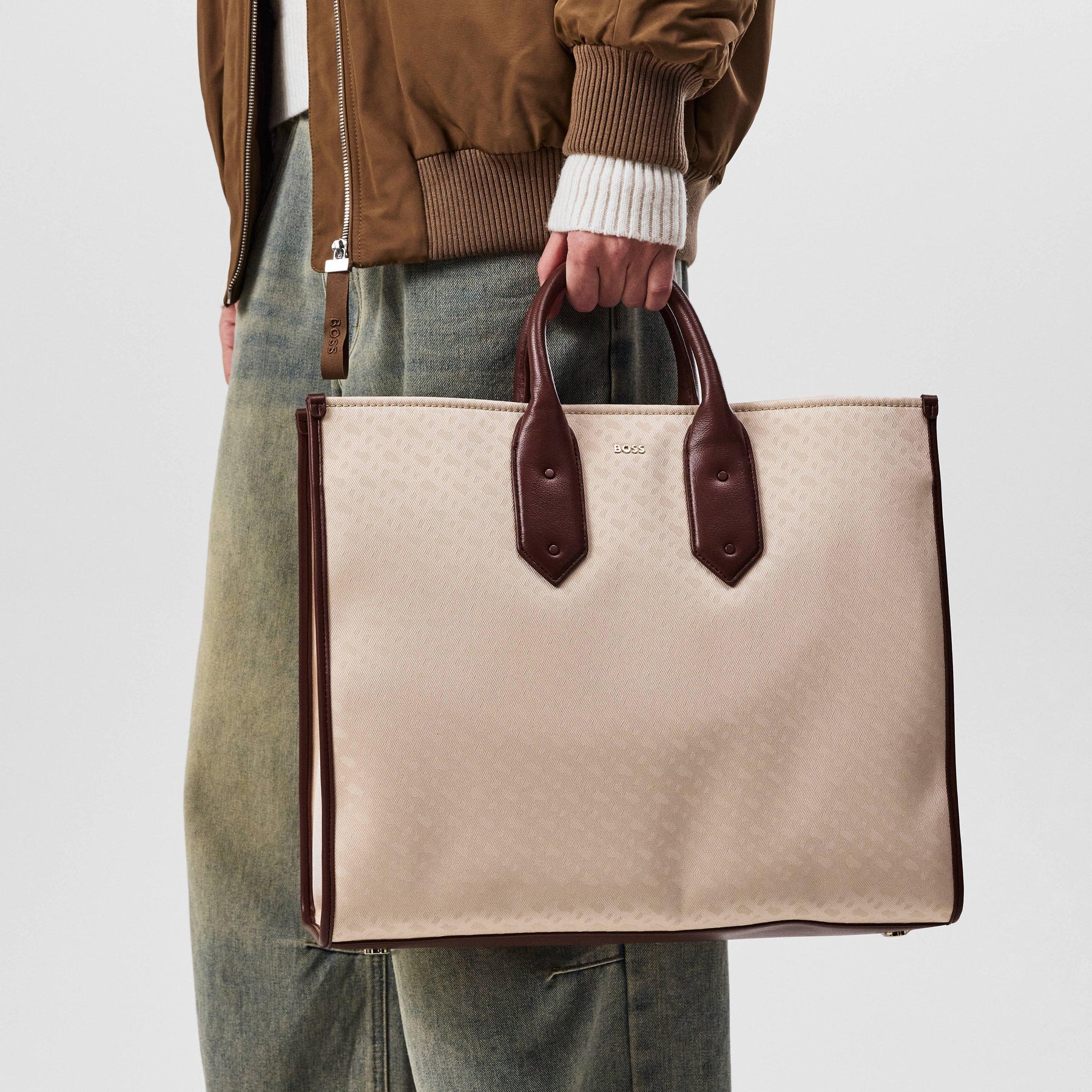 Women's Sandy Tote Bag, Versatile Styling