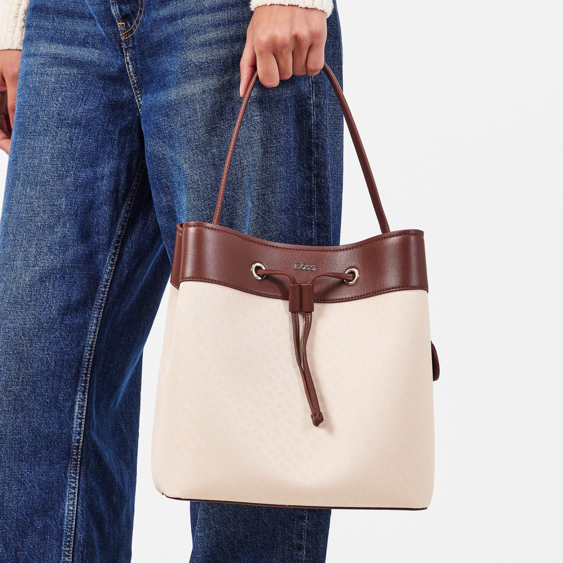 Women's Liriel MG Bucket Bag