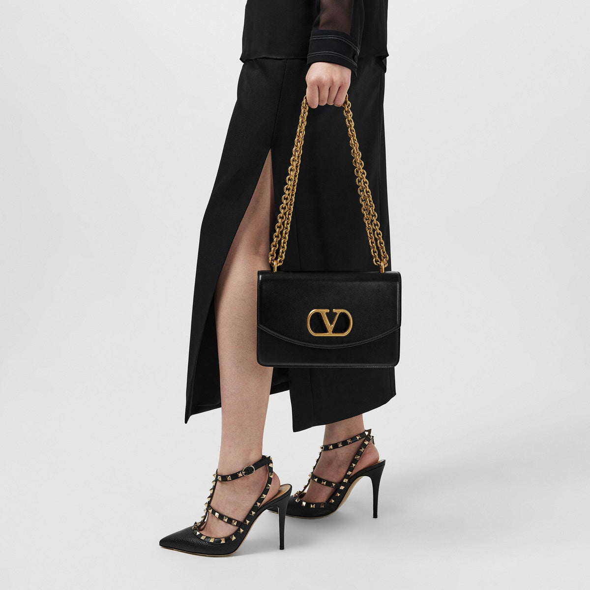 Medium Vain Shoulder Bag