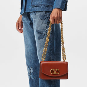 Vlogo Chain Shoulder Bag