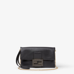 Black nappa leather pochette
