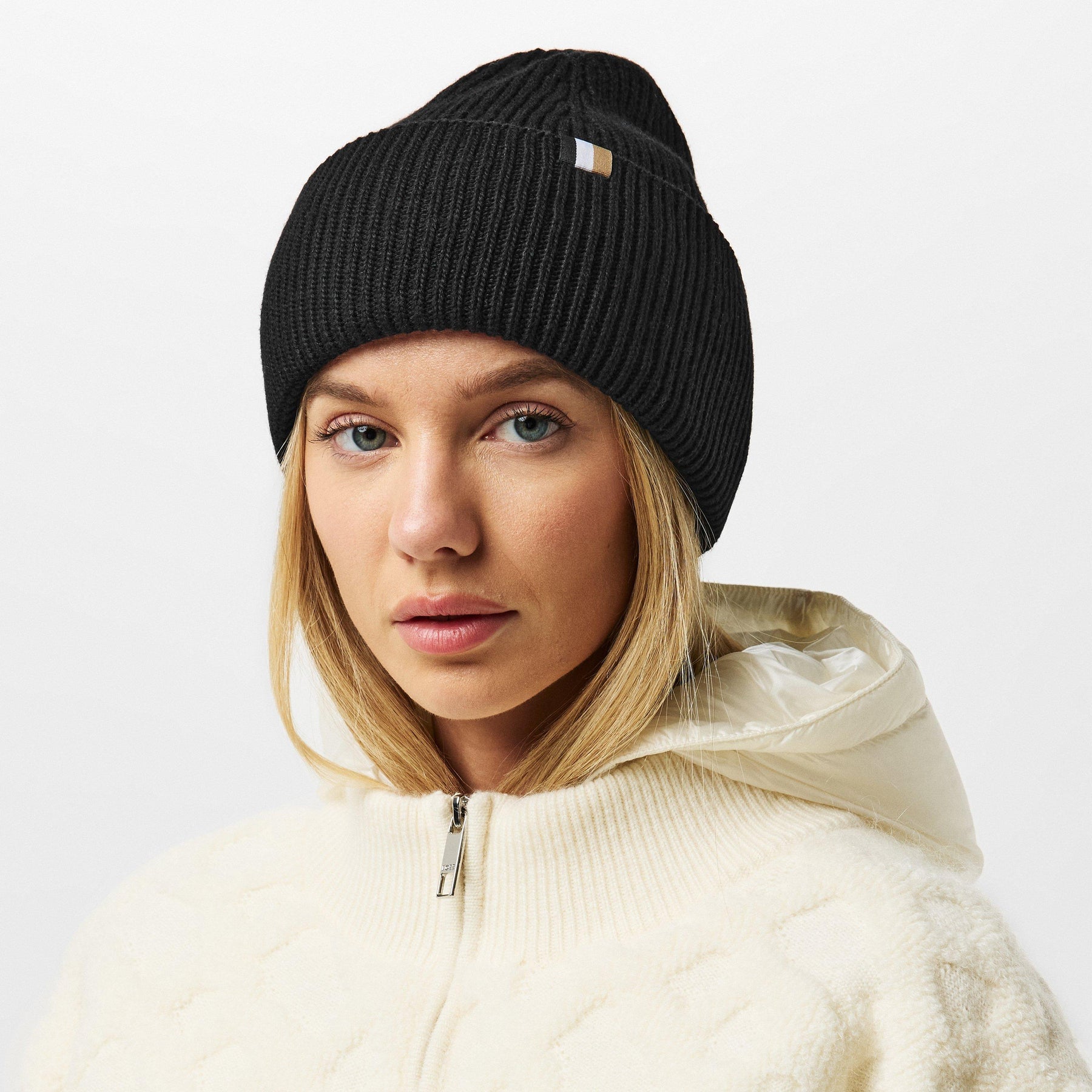 Women's Laura Snug and Cozy Beanie