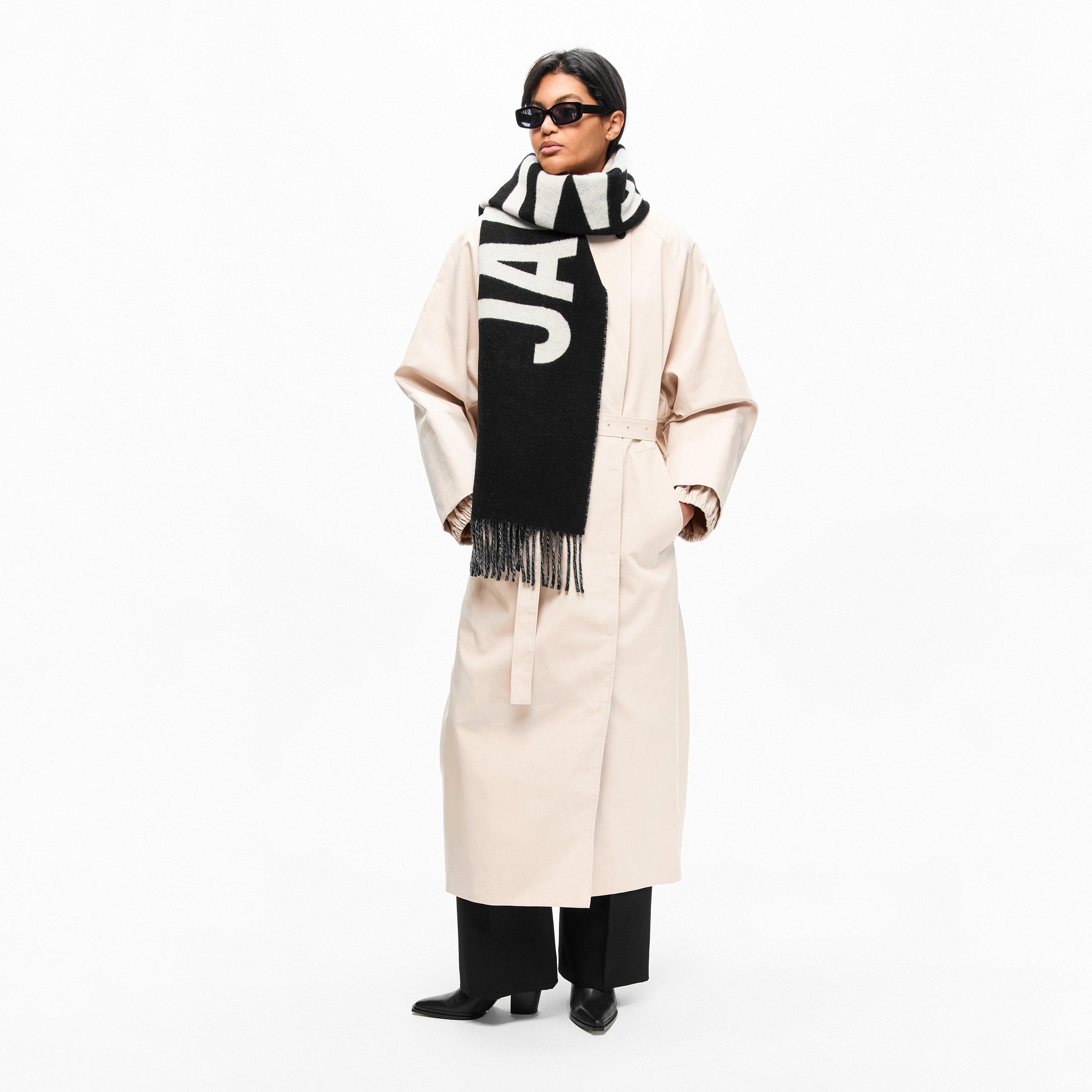 Jacquard Wool L'Écharpe Scarf