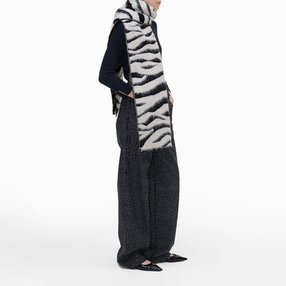 Marc Jacobs - The Scarf