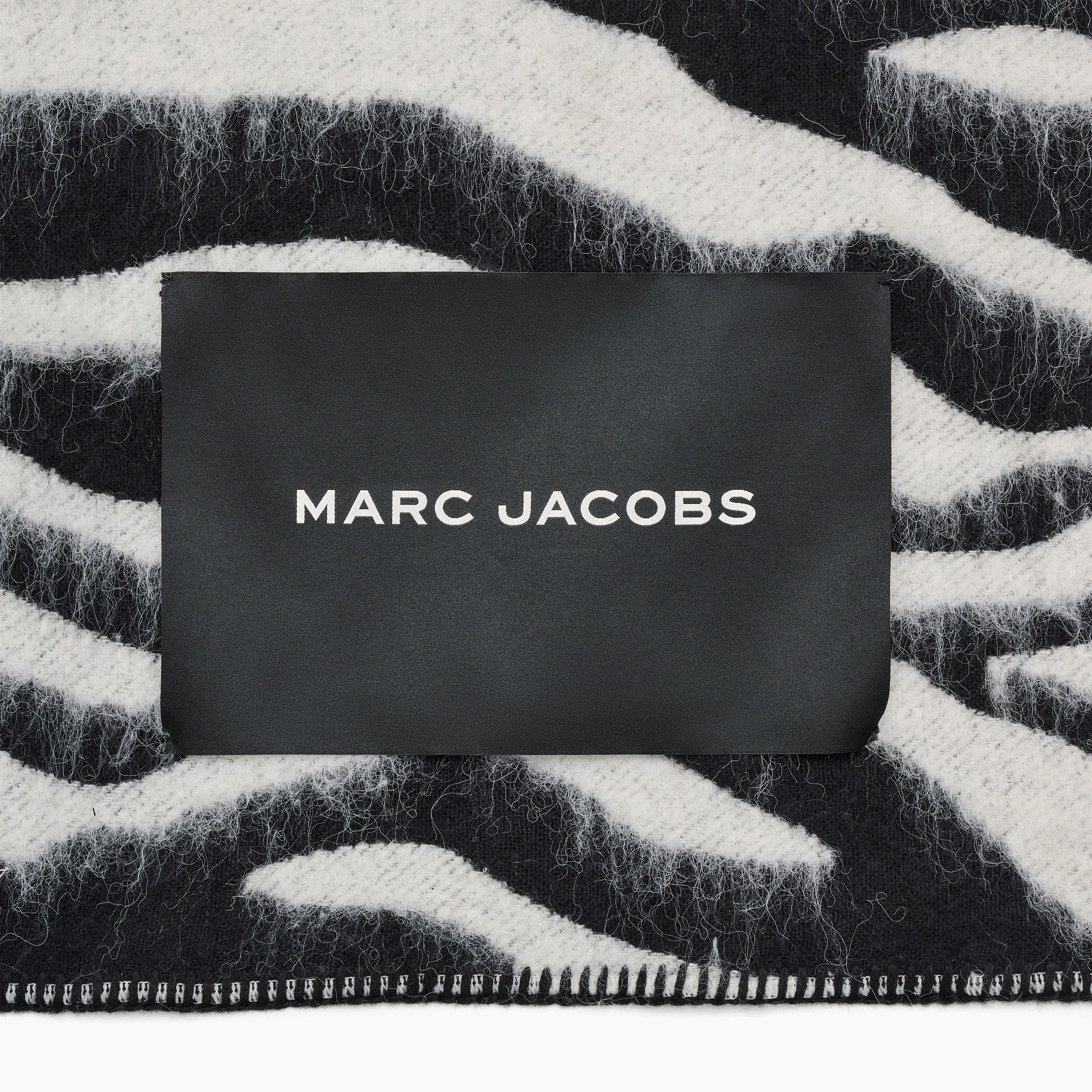 Marc Jacobs - The Scarf