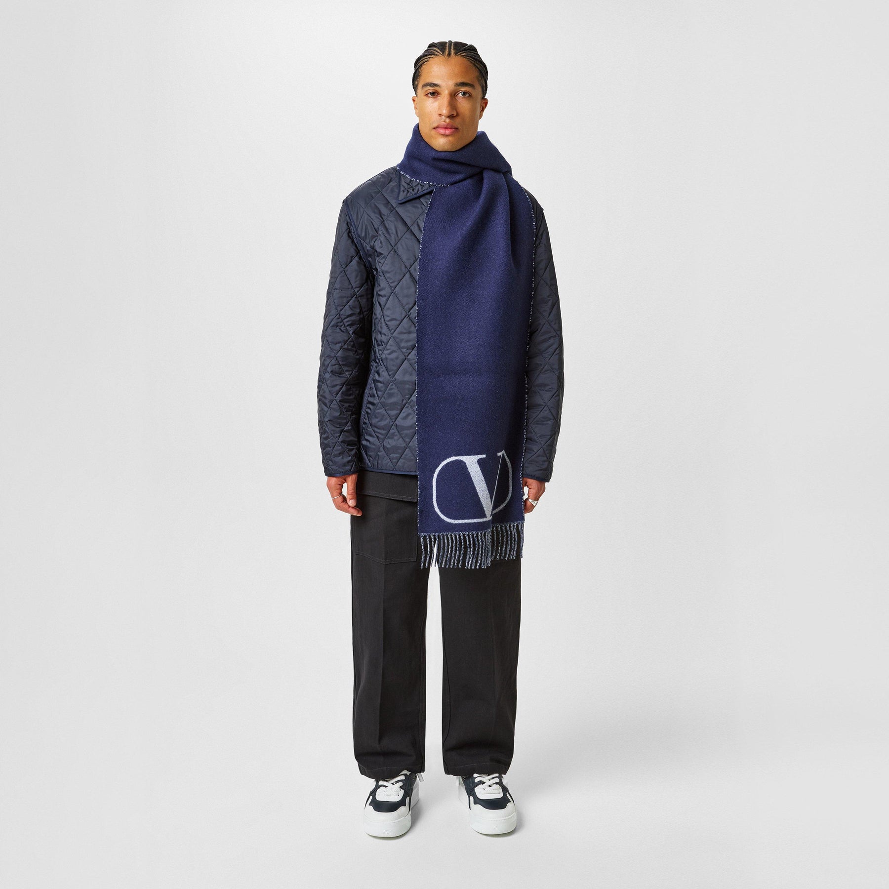 Vlogo Scarf
