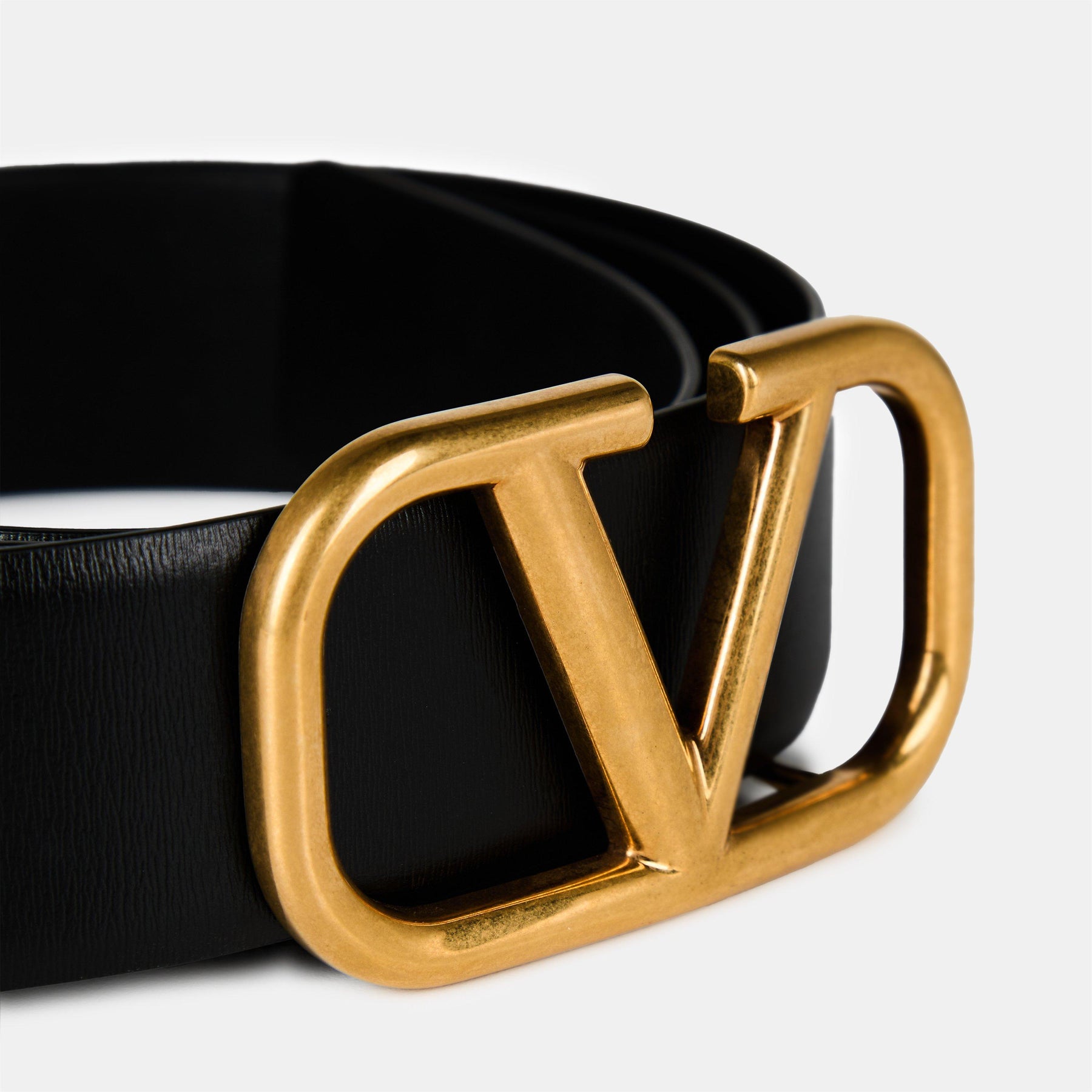 V Logo Signature Belt
