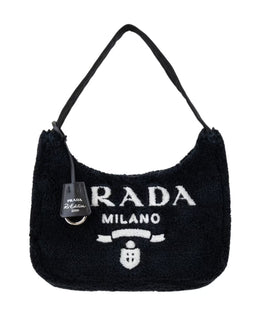 Stylish Handbag with Zipper Closure