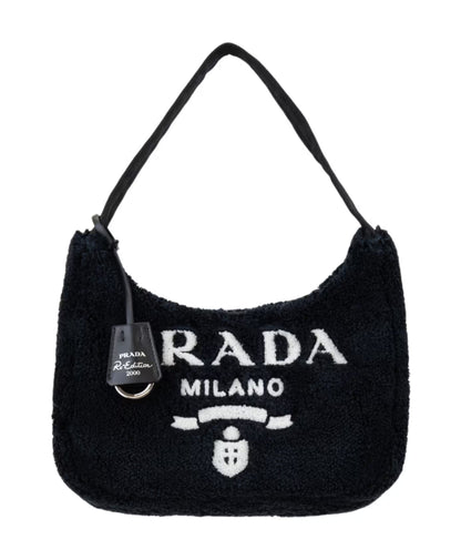 Stylish Handbag with Zipper Closure