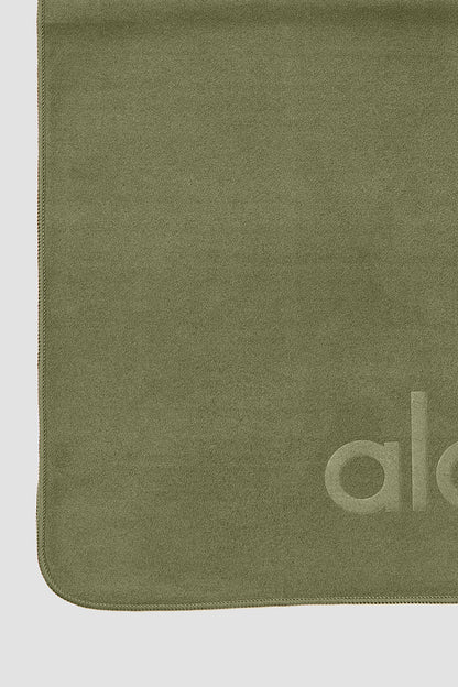 Performance No Sweat Hand Towel