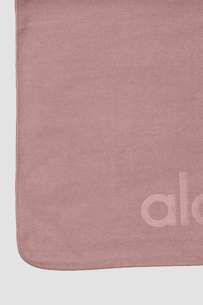 Performance No Sweat Hand Towel