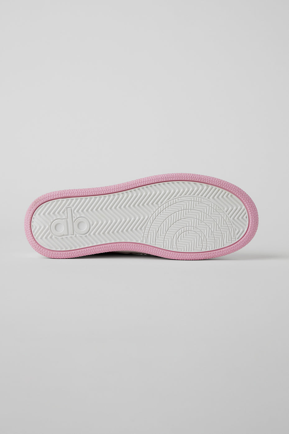ALO Recovery Mode Sneaker — Part 1