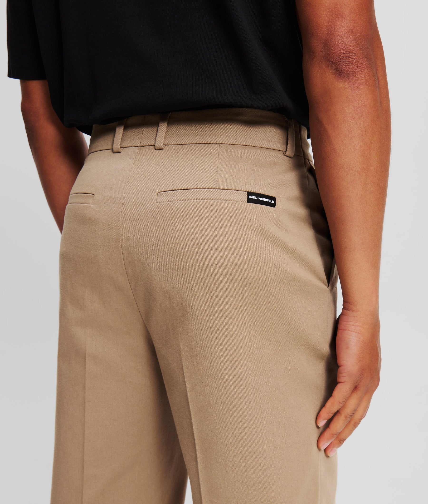CASUAL CHINO TROUSERS