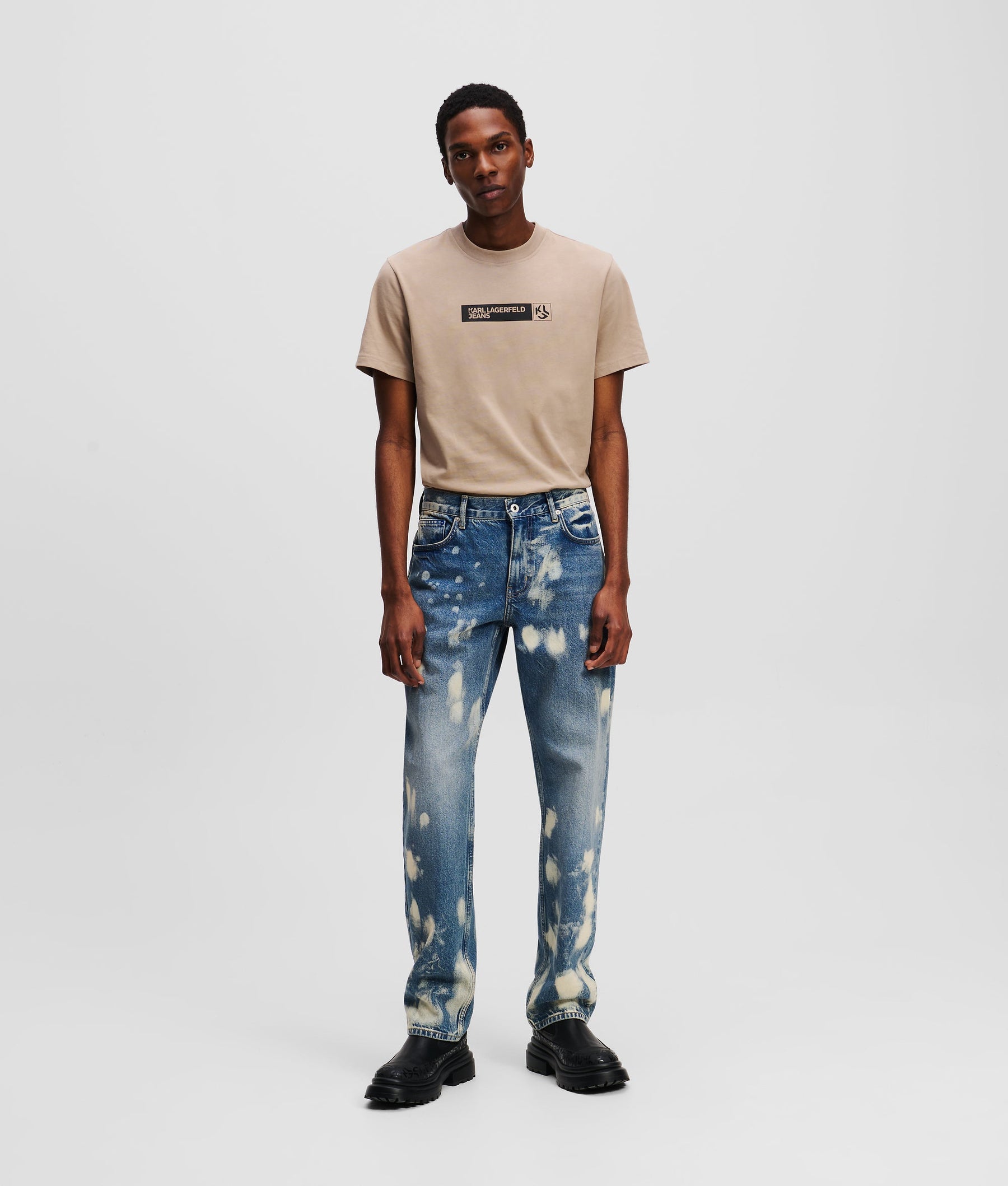 BLEACHED STRAIGHT JEANS