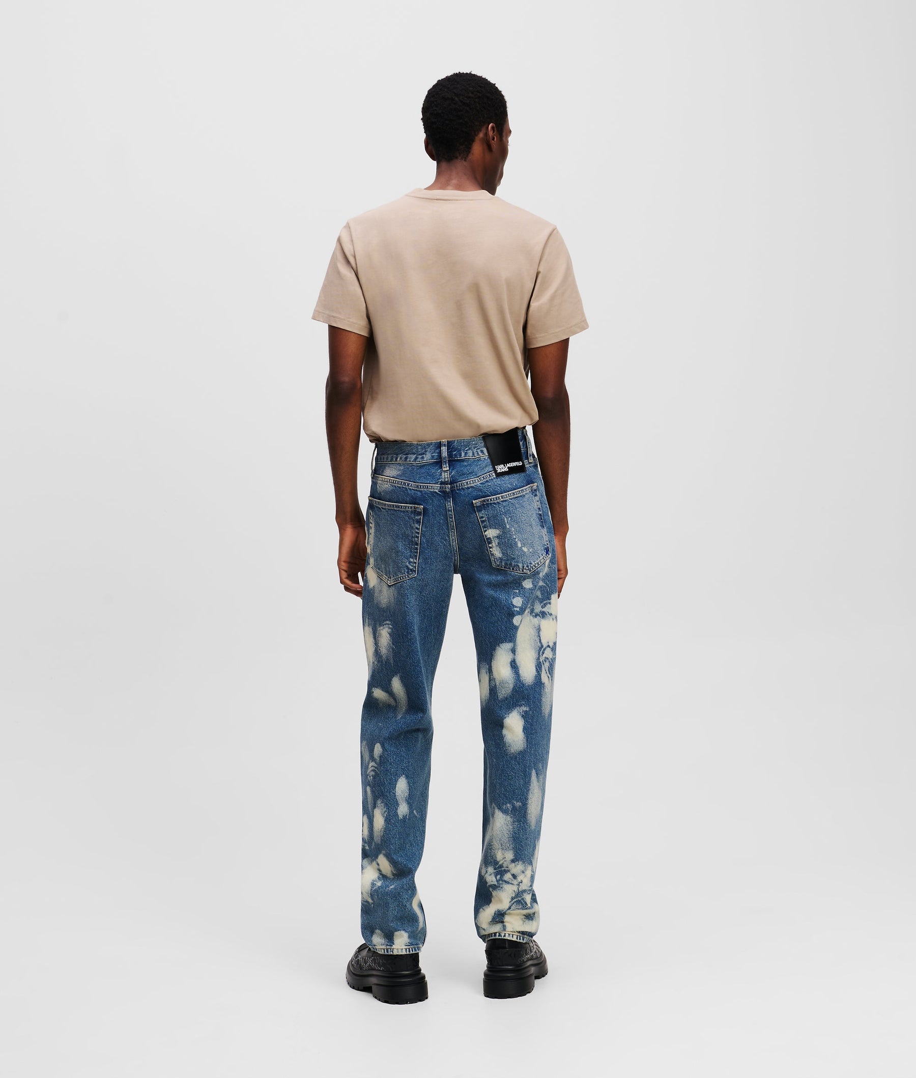 BLEACHED STRAIGHT JEANS
