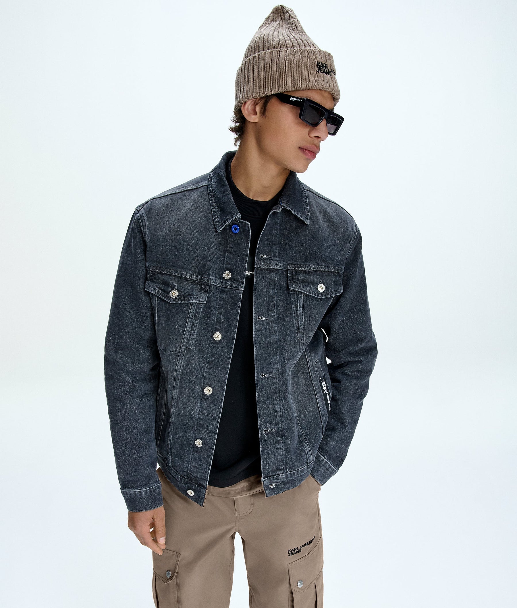 DENIM JACKET