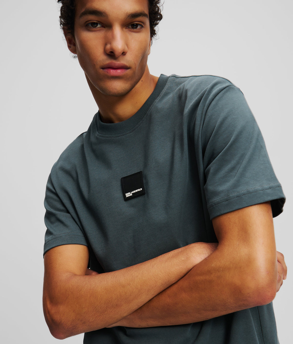 CURVED HEM T-SHIRT