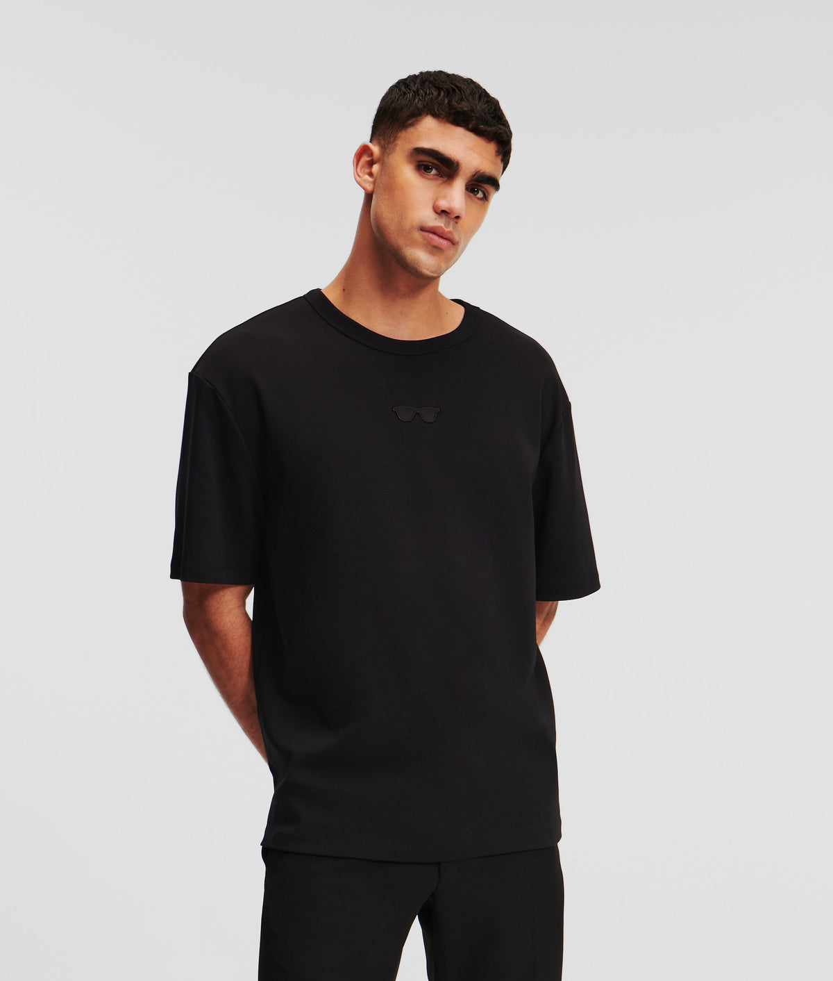 OVERSIZED SUNGLASSES T-SHIRT
